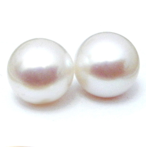 White Round 11.7mm Half Drilled Pair